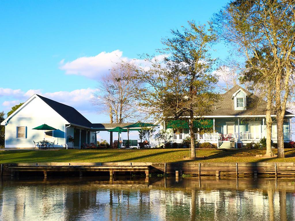 A Chateau On The Bayou Bed & Breakfast Raceland Exteriör bild