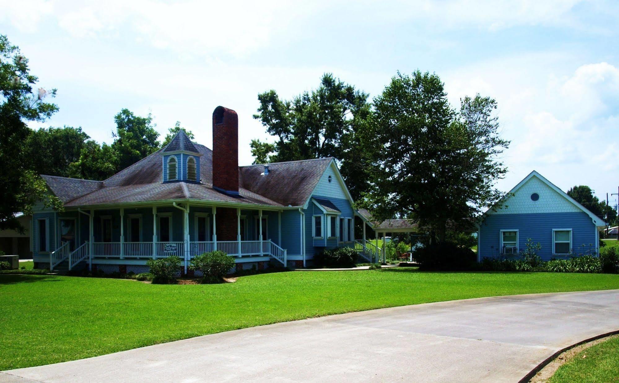 A Chateau On The Bayou Bed & Breakfast Raceland Exteriör bild