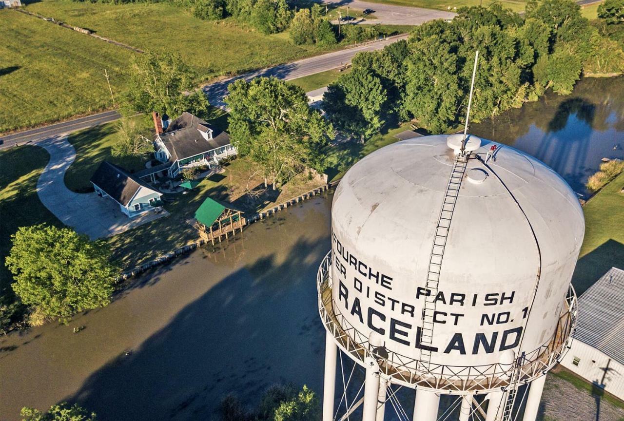 A Chateau On The Bayou Bed & Breakfast Raceland Exteriör bild